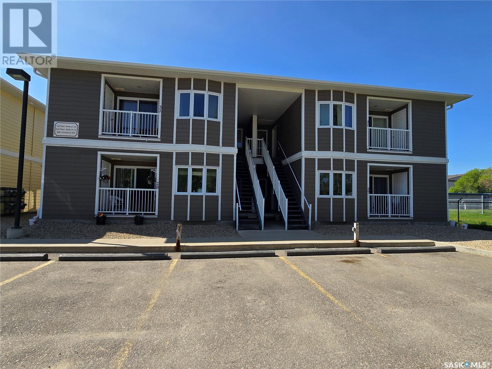 32 485 1ST AVENUE NW, Weyburn, Saskatchewan