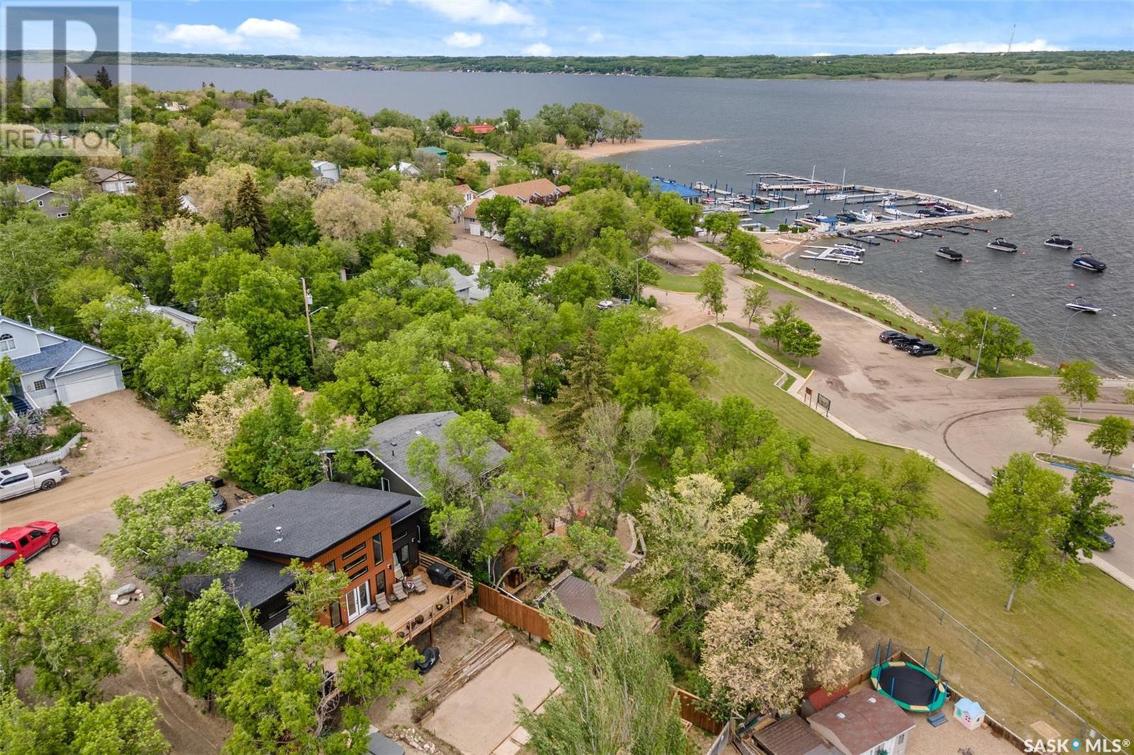 225 3rd Street E, Regina Beach, Saskatchewan  S0G 4C0 - Photo 40 - SK008331