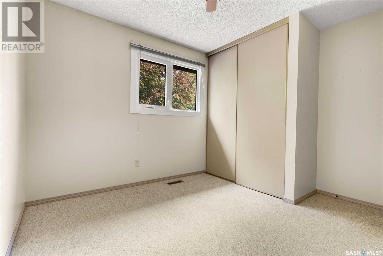 863 Athlone Drive N, Regina, Saskatchewan  S4X 2G7 - Photo 25 - SK008252