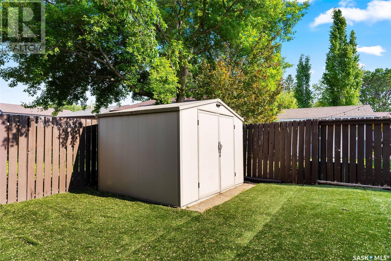 863 Athlone Drive N, Regina, Saskatchewan  S4X 2G7 - Photo 34 - SK008252
