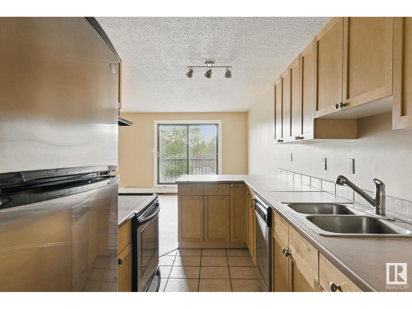 #304 10917 109 St Nw, Edmonton, Alberta  T5H 3C2 - Photo 4 - E4440826
