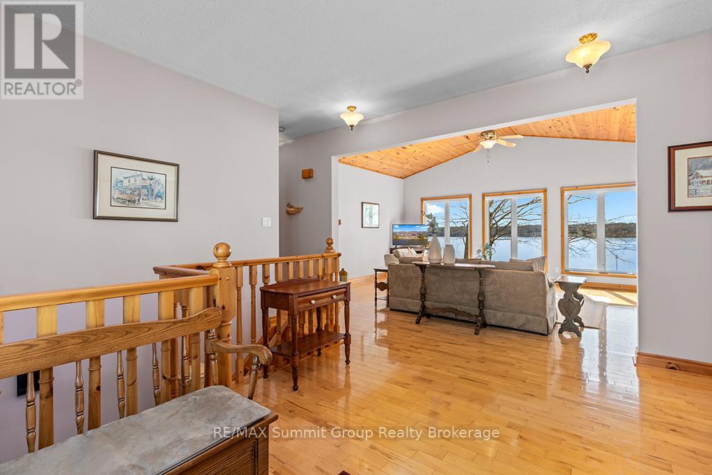 142 Lakeshore Boulevard, Grey Highlands, Ontario  N0C 1E0 - Photo 12 - X12069981