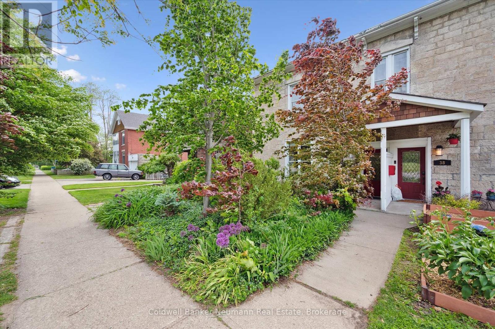 Property at 36 WATERLOO AVENUE image 3