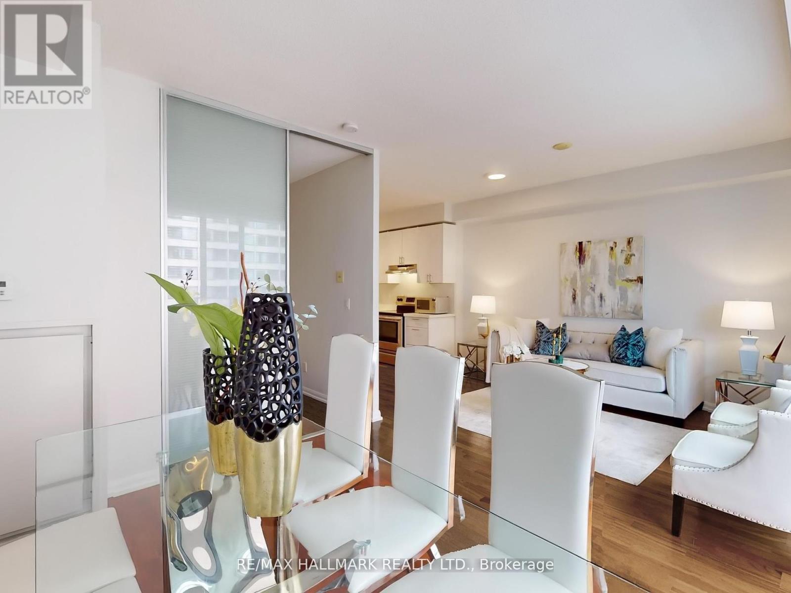 1115 - 111 Elizabeth Street, Toronto, Ontario  M5G 1P7 - Photo 13 - C12201907