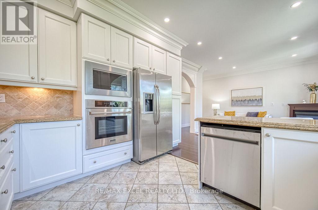 308a Hounslow Avenue, Toronto, Ontario  M2R 1H5 - Photo 14 - C12201980
