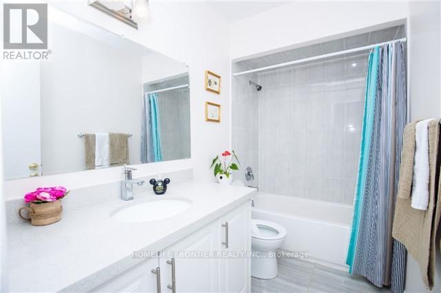 154 Bestview Drive, Toronto (Bayview Woods-Steeles), Ontario  M2M 2Y3 - Photo 8 - C12201990