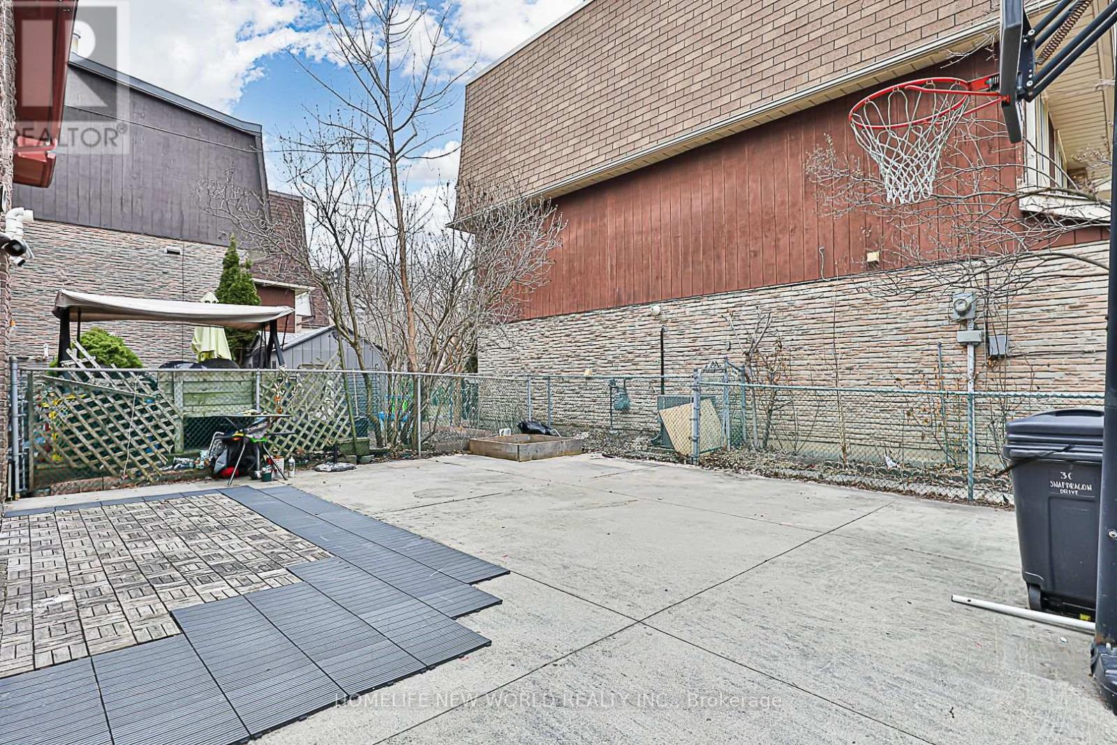 36 Snapdragon Drive, Toronto (Pleasant View), Ontario  M2J 4X6 - Photo 13 - C12202013