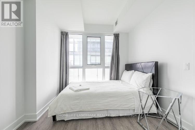 5401 - 7 Grenville Street, Toronto (Bay Street Corridor), Ontario  M4Y 0E9 - Photo 13 - C12202040