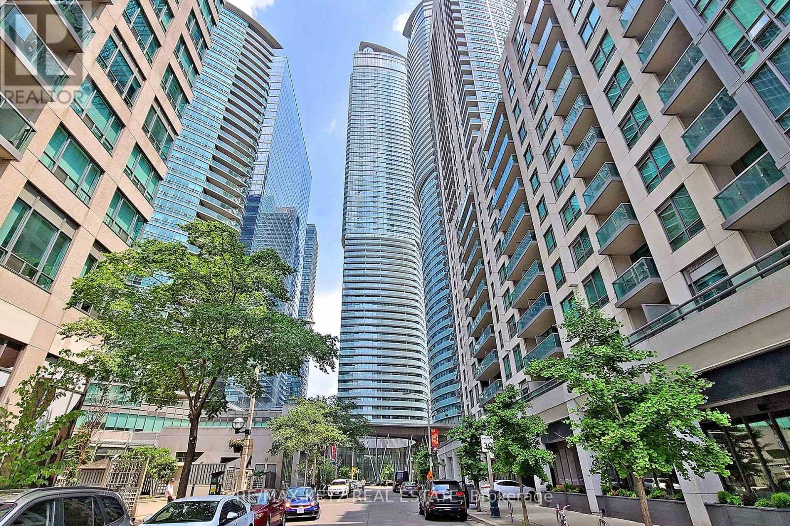 710 - 12 York Street, Toronto, Ontario  M5J 2Z2 - Photo 42 - C12202065