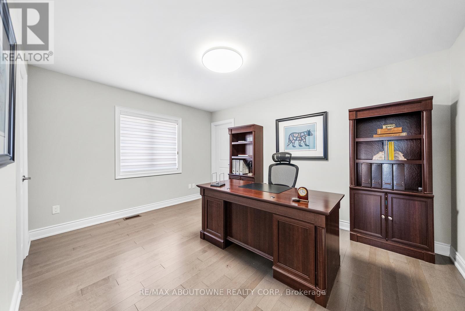 114 Waterview Common, Oakville, Ontario  L6L 0E7 - Photo 29 - W12033543