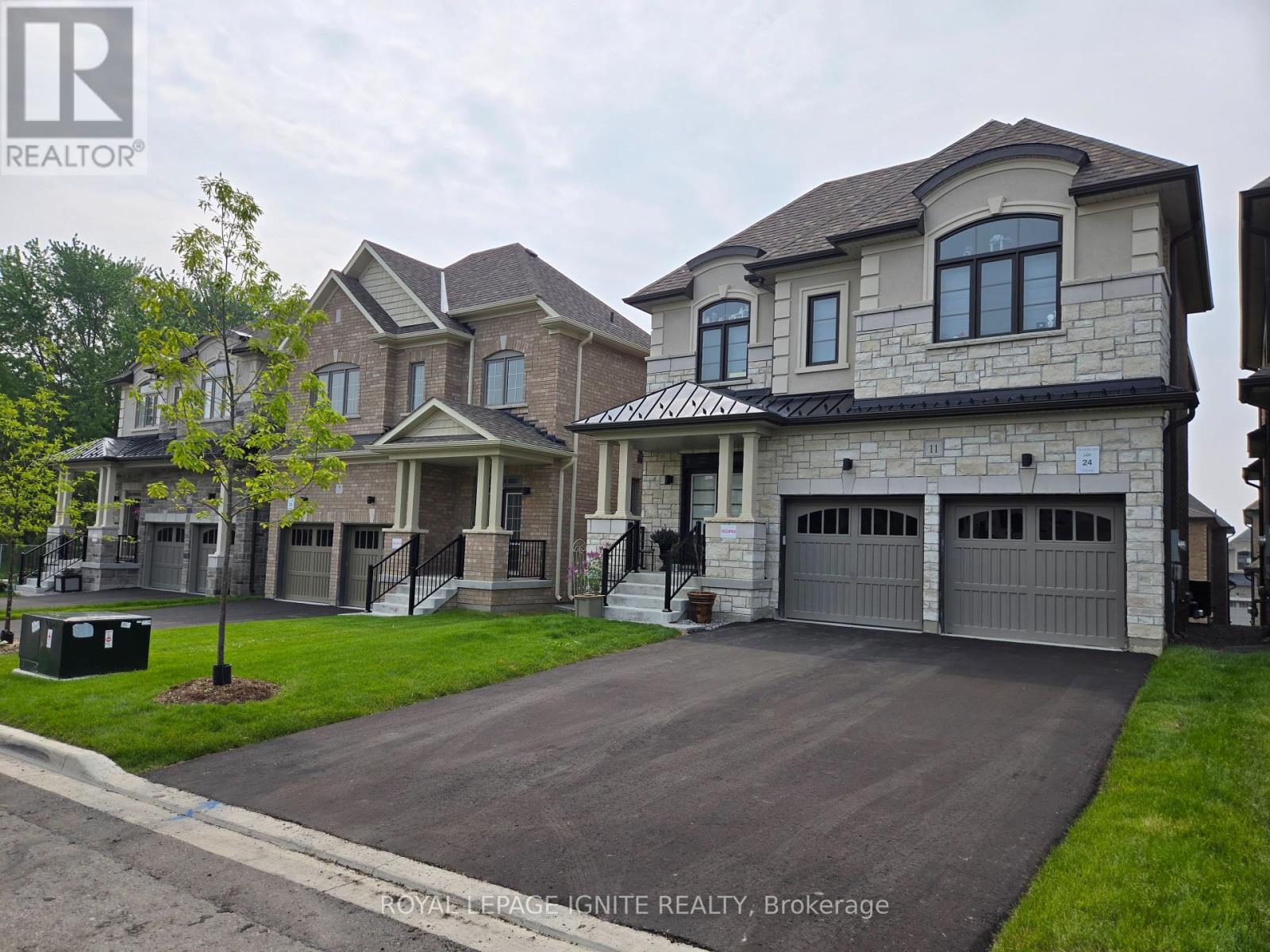 11 Ed Ewert Avenue, Clarington, Ontario  L1B 0W7 - Photo 2 - E12202105