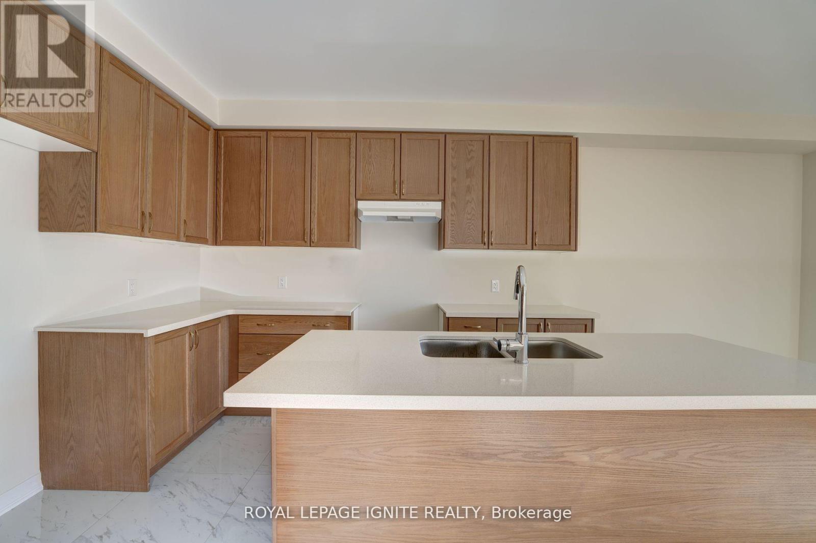 11 Ed Ewert Avenue, Clarington, Ontario  L1B 0W7 - Photo 8 - E12202105