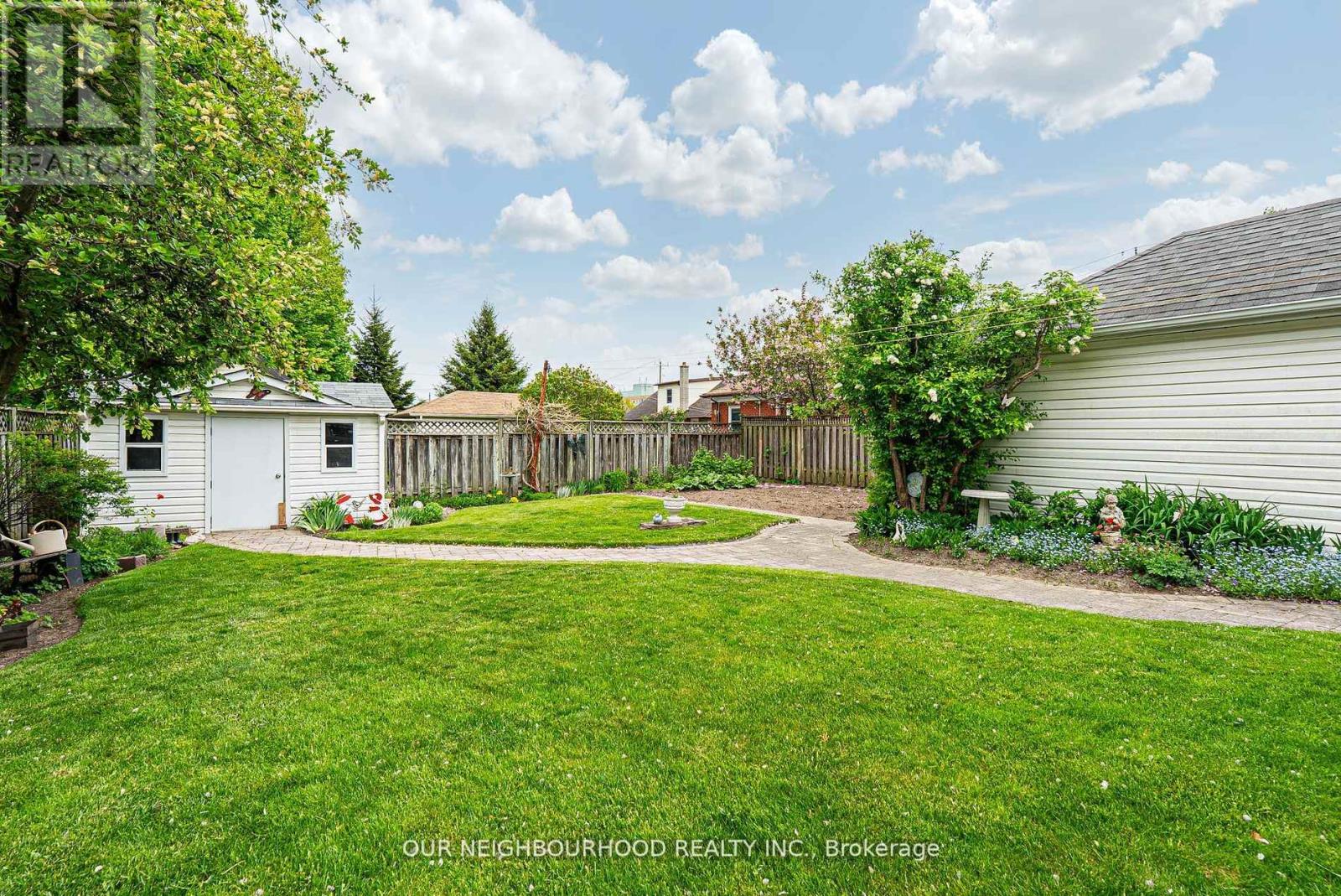 303 Byron Street N, Whitby, Ontario  L1N 4N4 - Photo 41 - E12202141