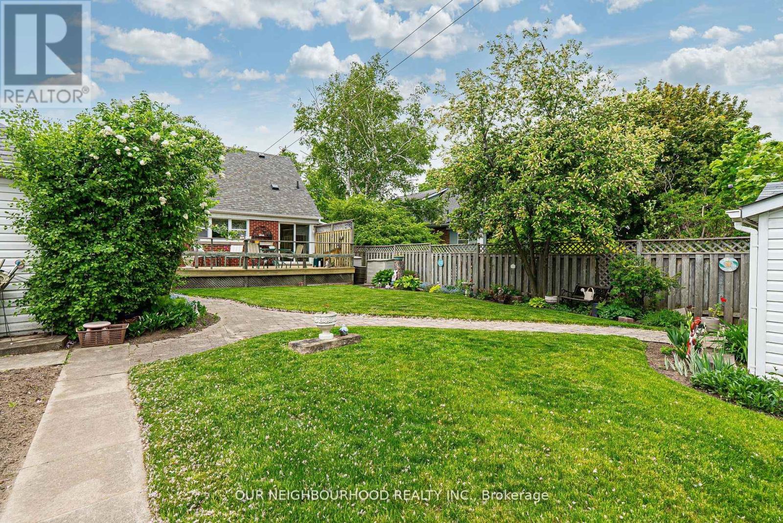 303 Byron Street N, Whitby, Ontario  L1N 4N4 - Photo 44 - E12202141