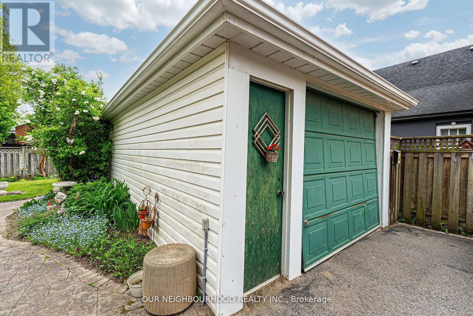 303 Byron Street N, Whitby, Ontario  L1N 4N4 - Photo 48 - E12202141