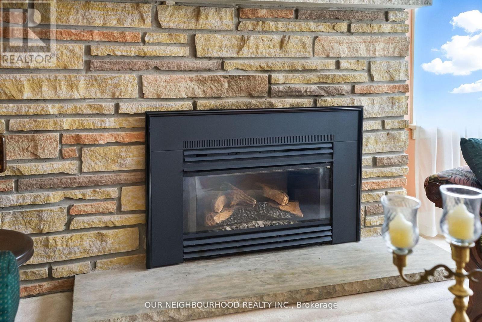 303 Byron Street N, Whitby, Ontario  L1N 4N4 - Photo 7 - E12202141