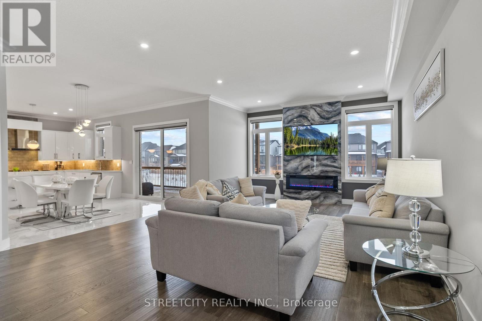 Photo 8 of 47 for 1337 Medway Park Drive