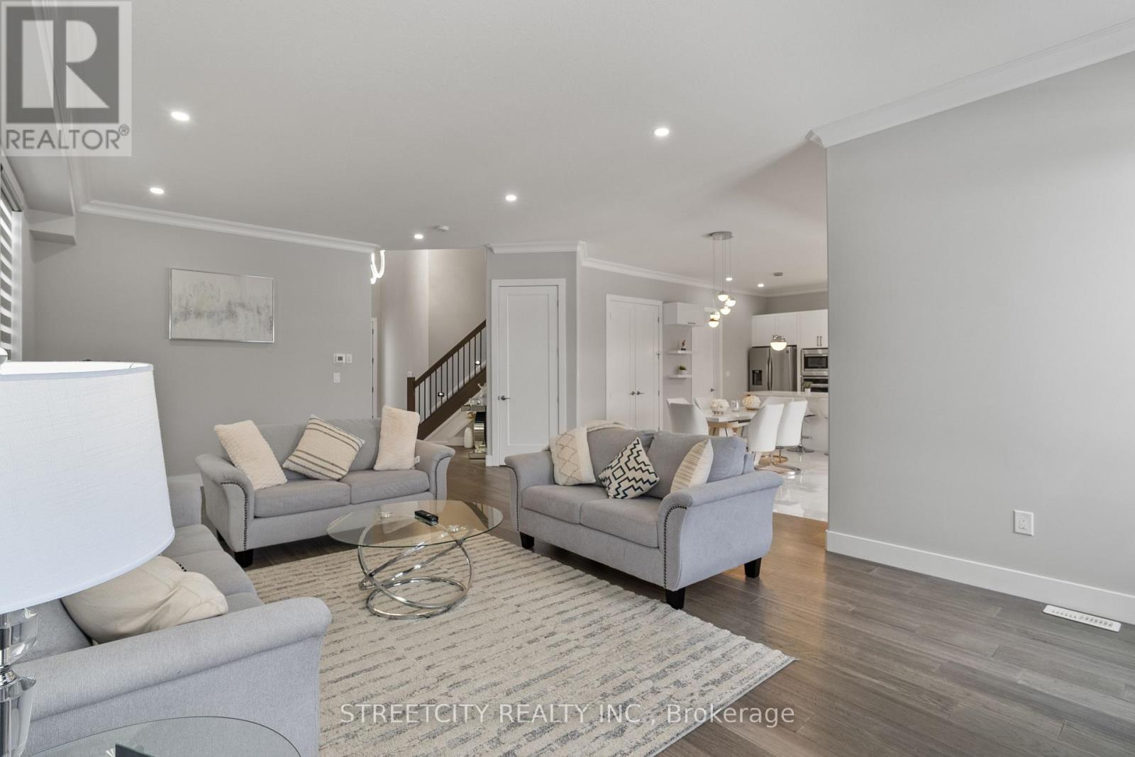 Photo 9 of 47 for 1337 Medway Park Drive