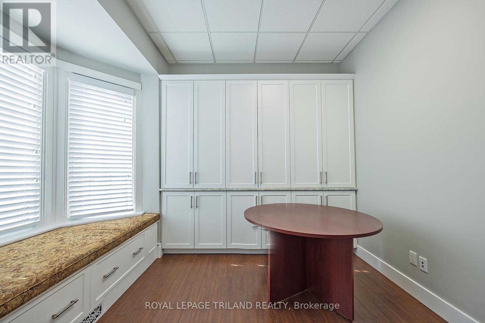 215 Wellington Street, London East, Ontario  N6B 2L2 - Photo 12 - X12202203