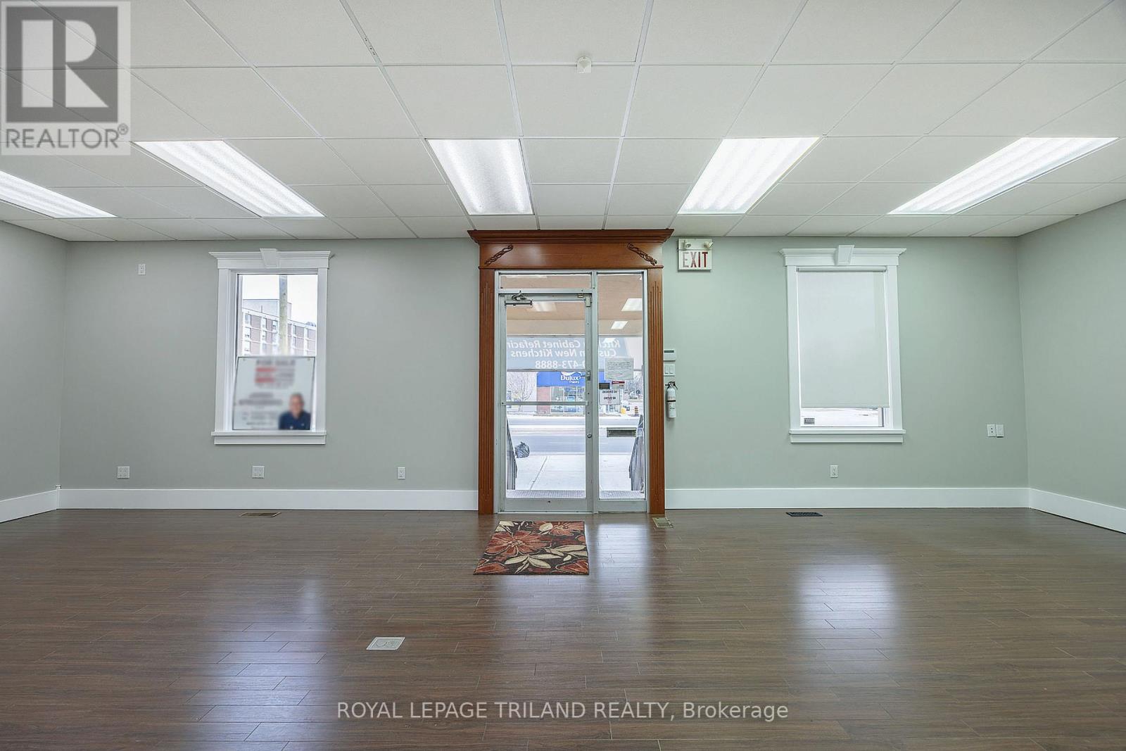215 Wellington Street, London East (East K), Ontario  N6B 2L2 - Photo 3 - X12202203
