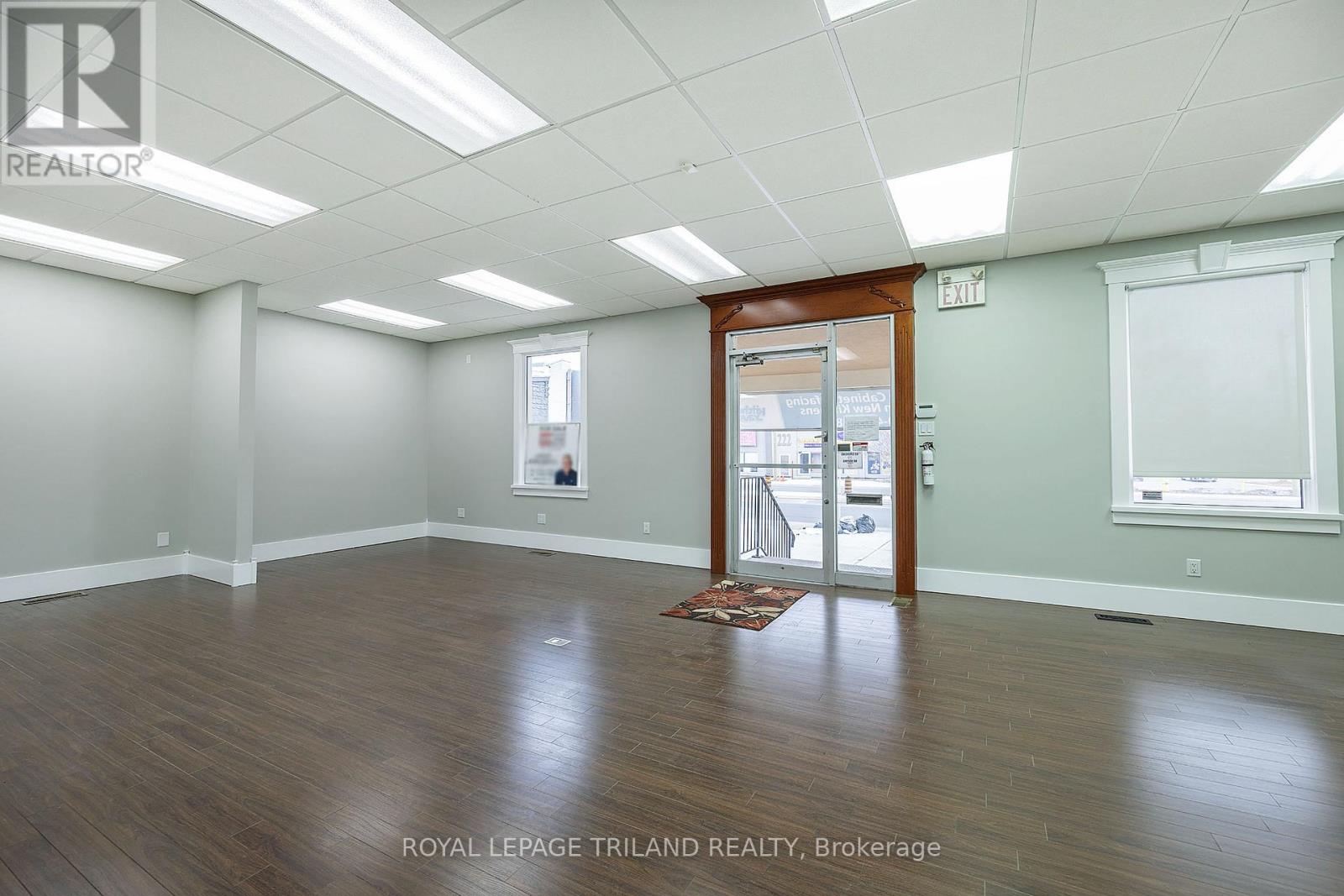 215 Wellington Street, London East, Ontario  N6B 2L2 - Photo 4 - X12202203