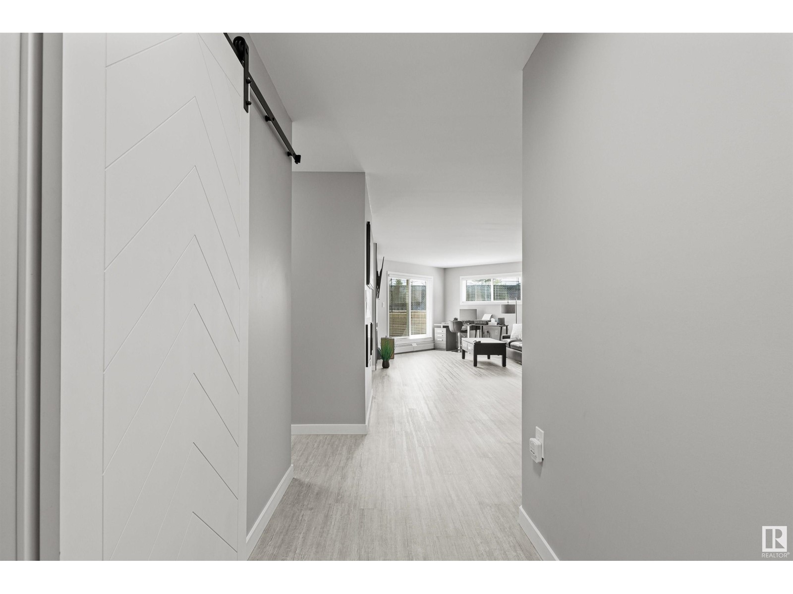 Property at #129 15499 CASTLE DOWNS RD NW image 3