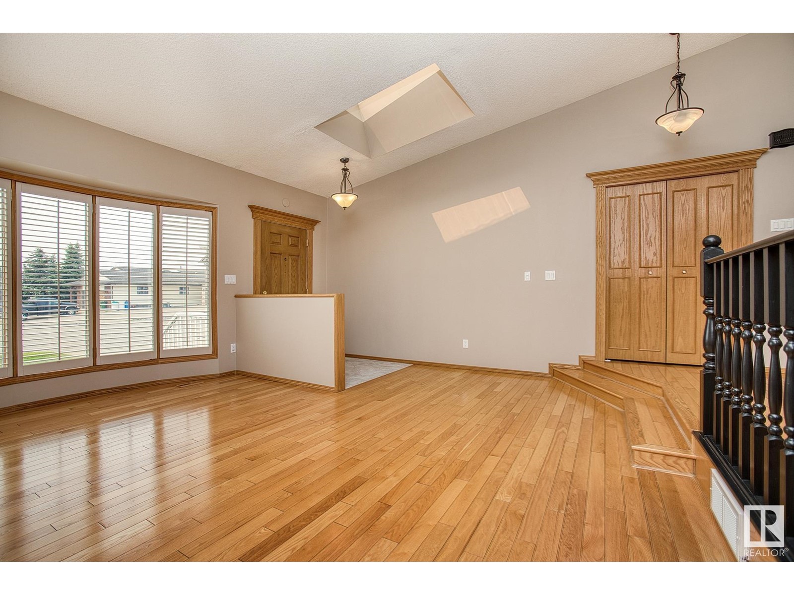 7603 157 Av Nw, Edmonton, Alberta  T5Z 2S2 - Photo 6 - E4440836