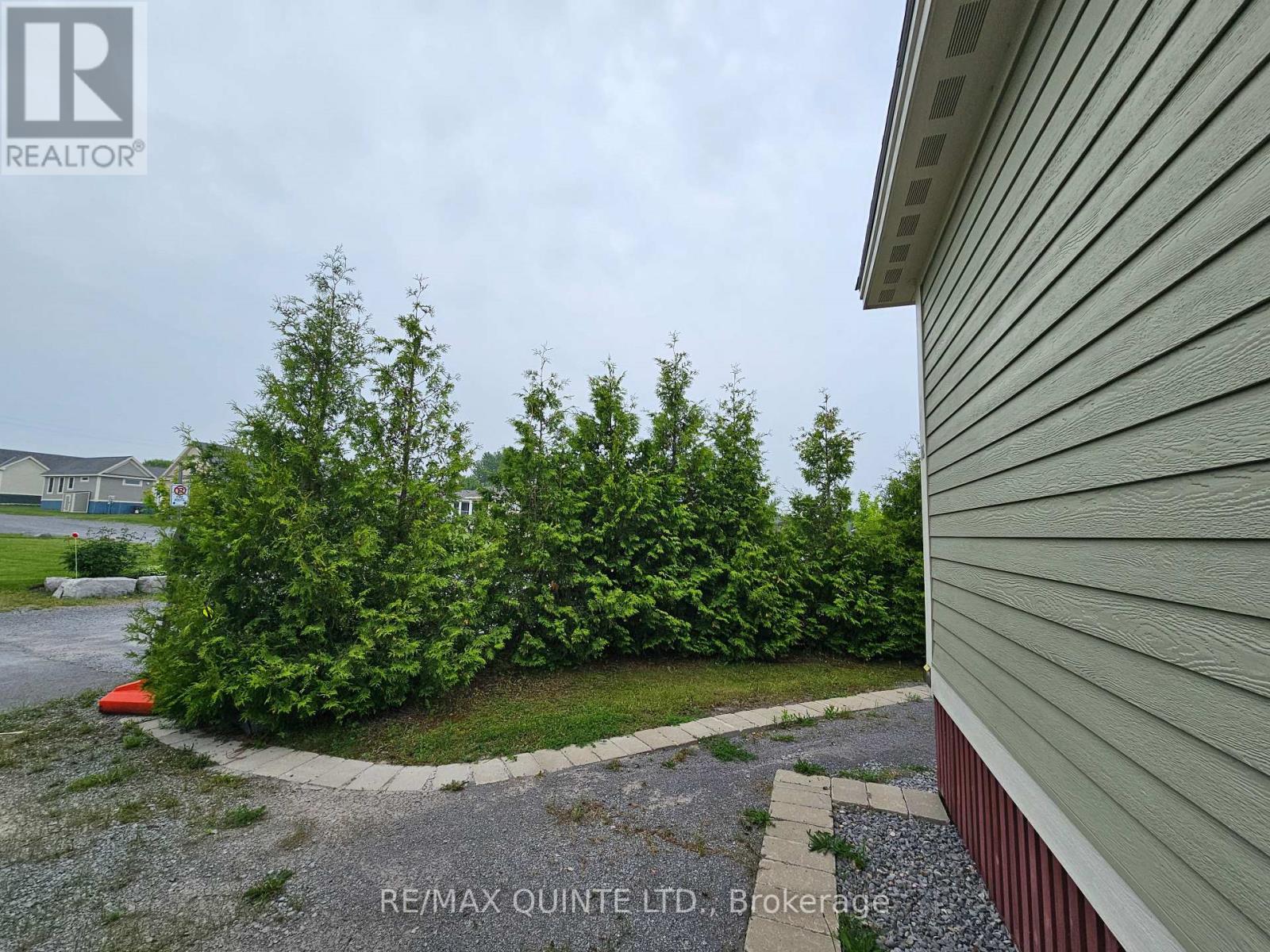 16 Butternut Lane, Prince Edward County, Ontario  K0K 1P0 - Photo 23 - X12202153