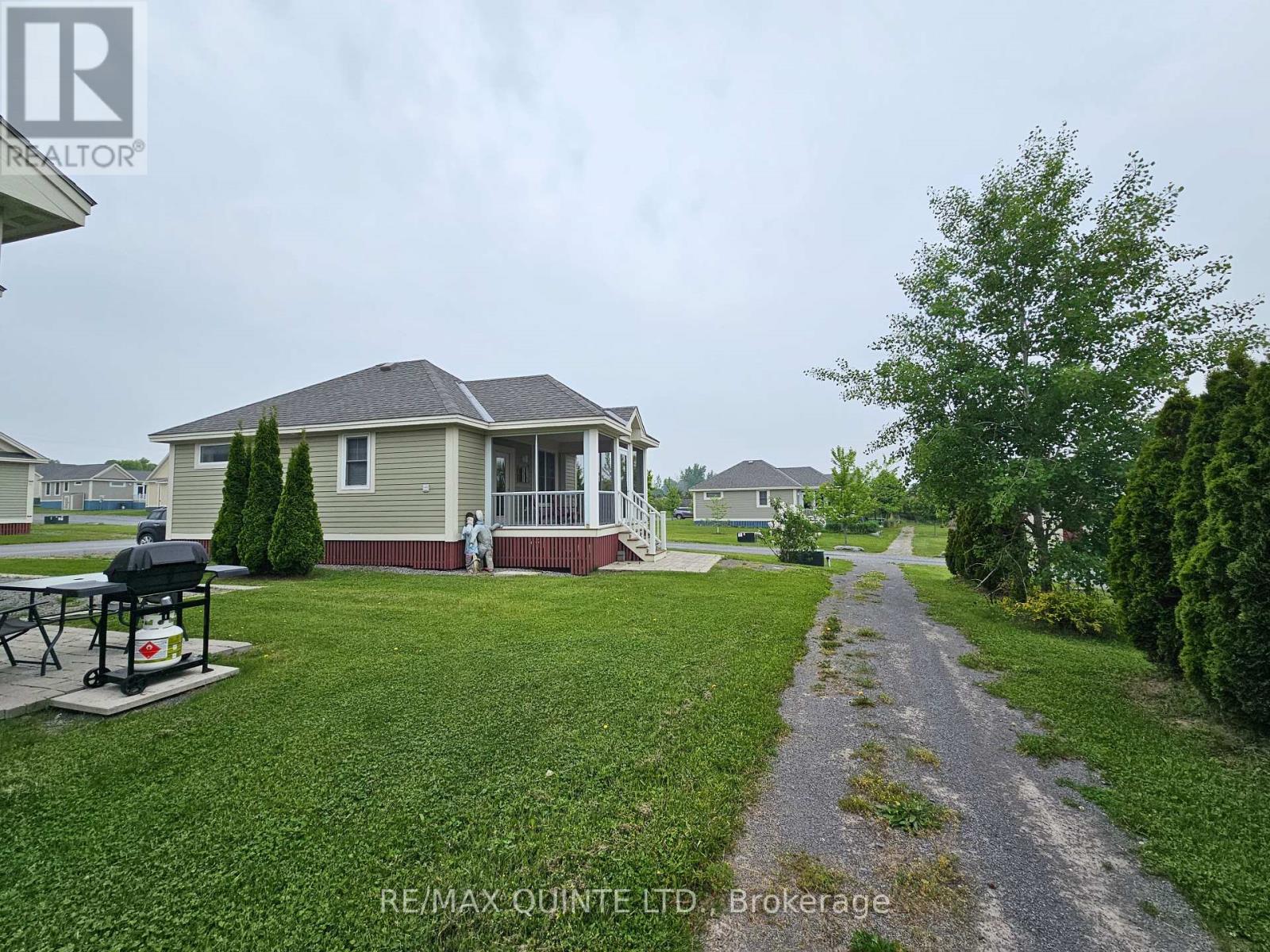 16 Butternut Lane, Prince Edward County, Ontario  K0K 1P0 - Photo 27 - X12202153