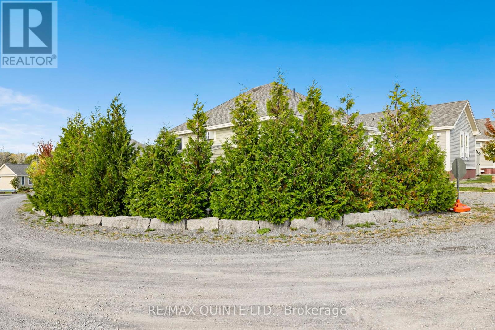 16 Butternut Lane, Prince Edward County, Ontario  K0K 1P0 - Photo 6 - X12202153