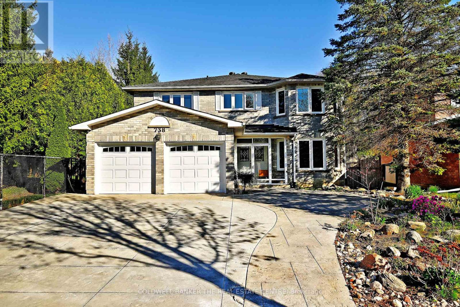 738 Leslie Valley Drive, Newmarket, Ontario  L3Y 7J3 - Photo 1 - N12202051
