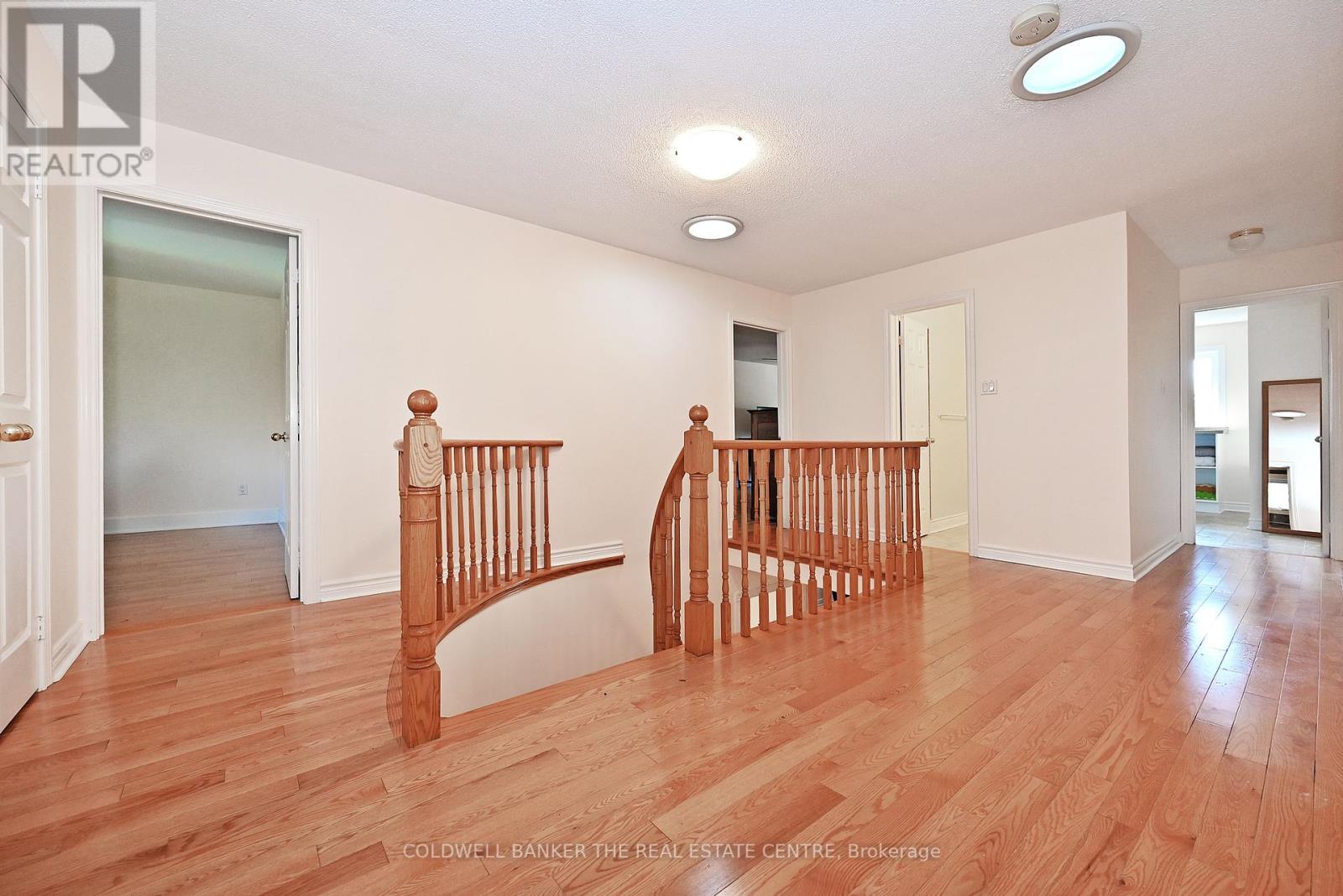 738 Leslie Valley Drive, Newmarket, Ontario  L3Y 7J3 - Photo 12 - N12202051
