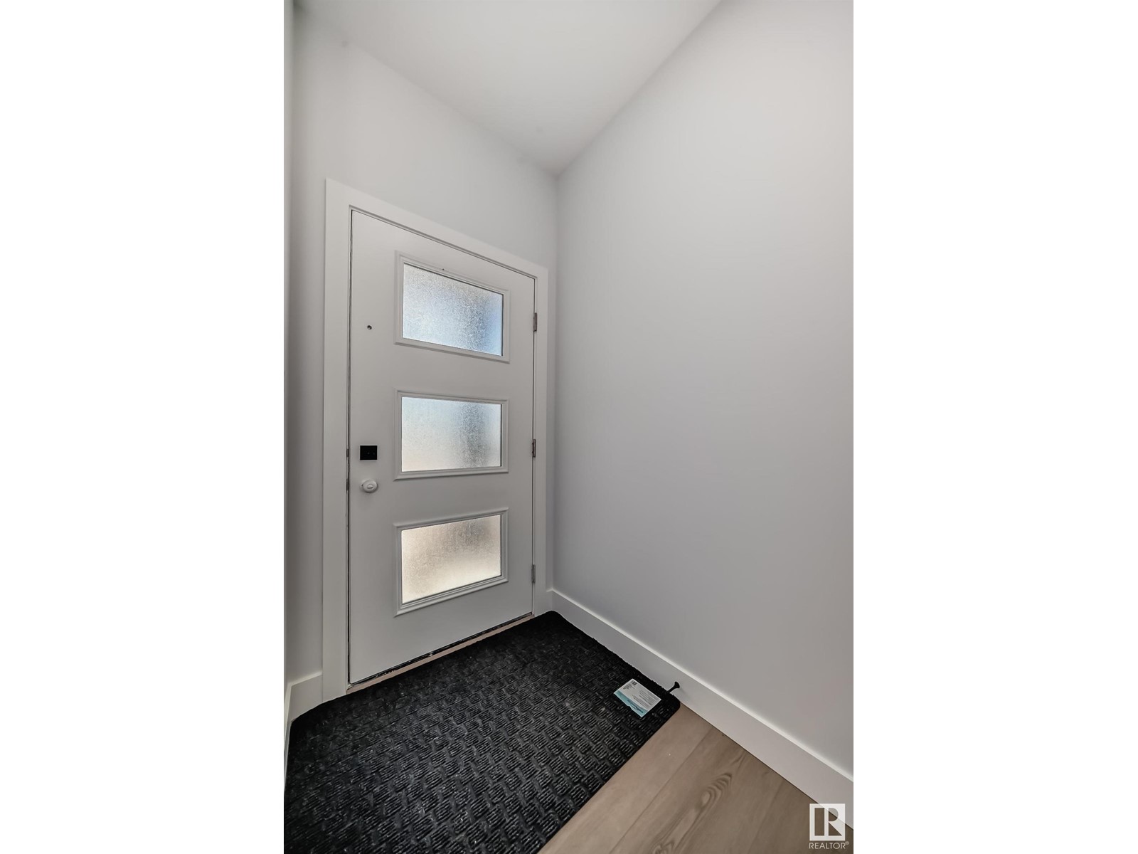 Property at 47 Waverly WY image 4