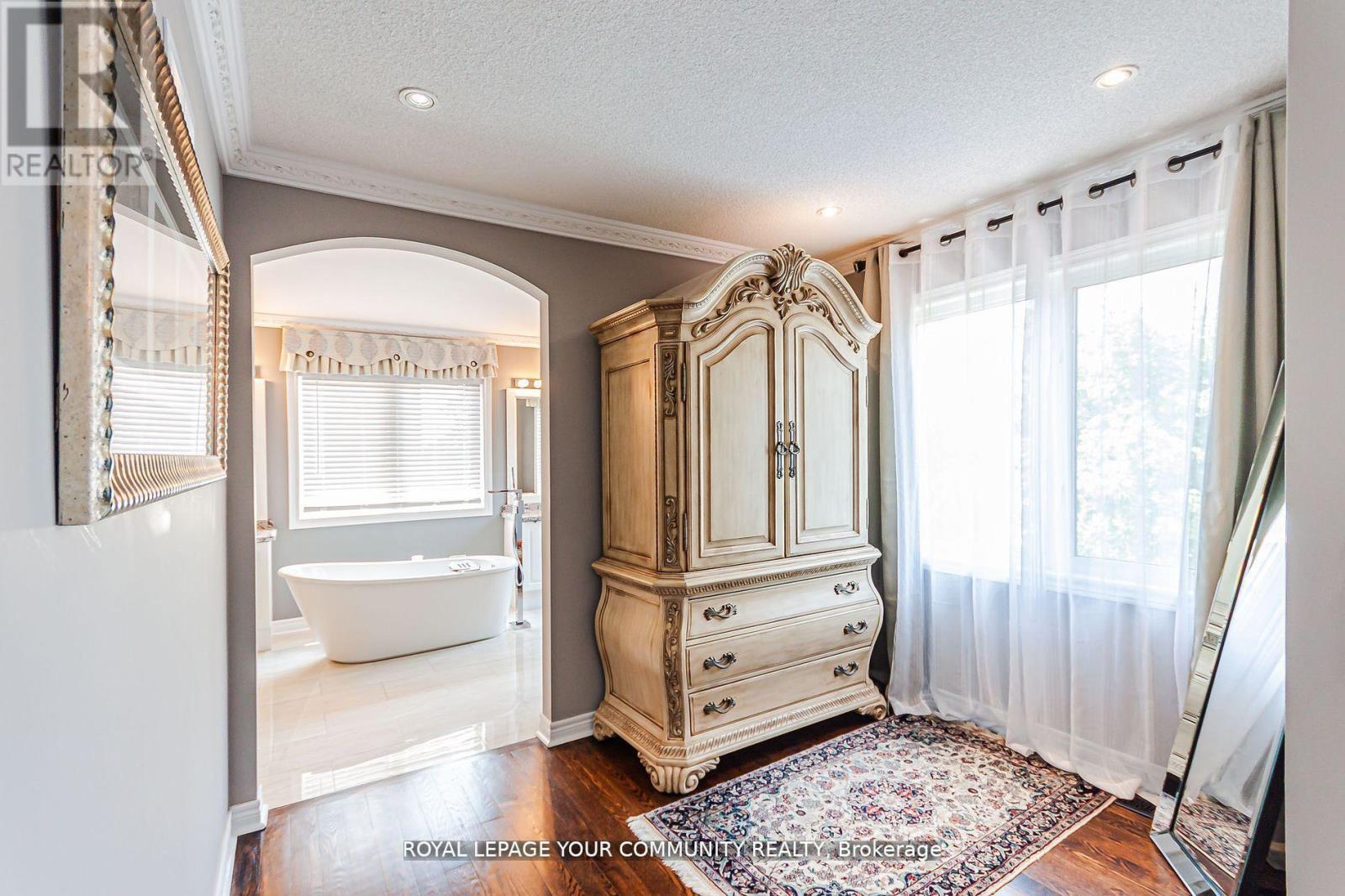 60 Pantano Drive, Vaughan, Ontario  L4J 0B2 - Photo 18 - N12202081