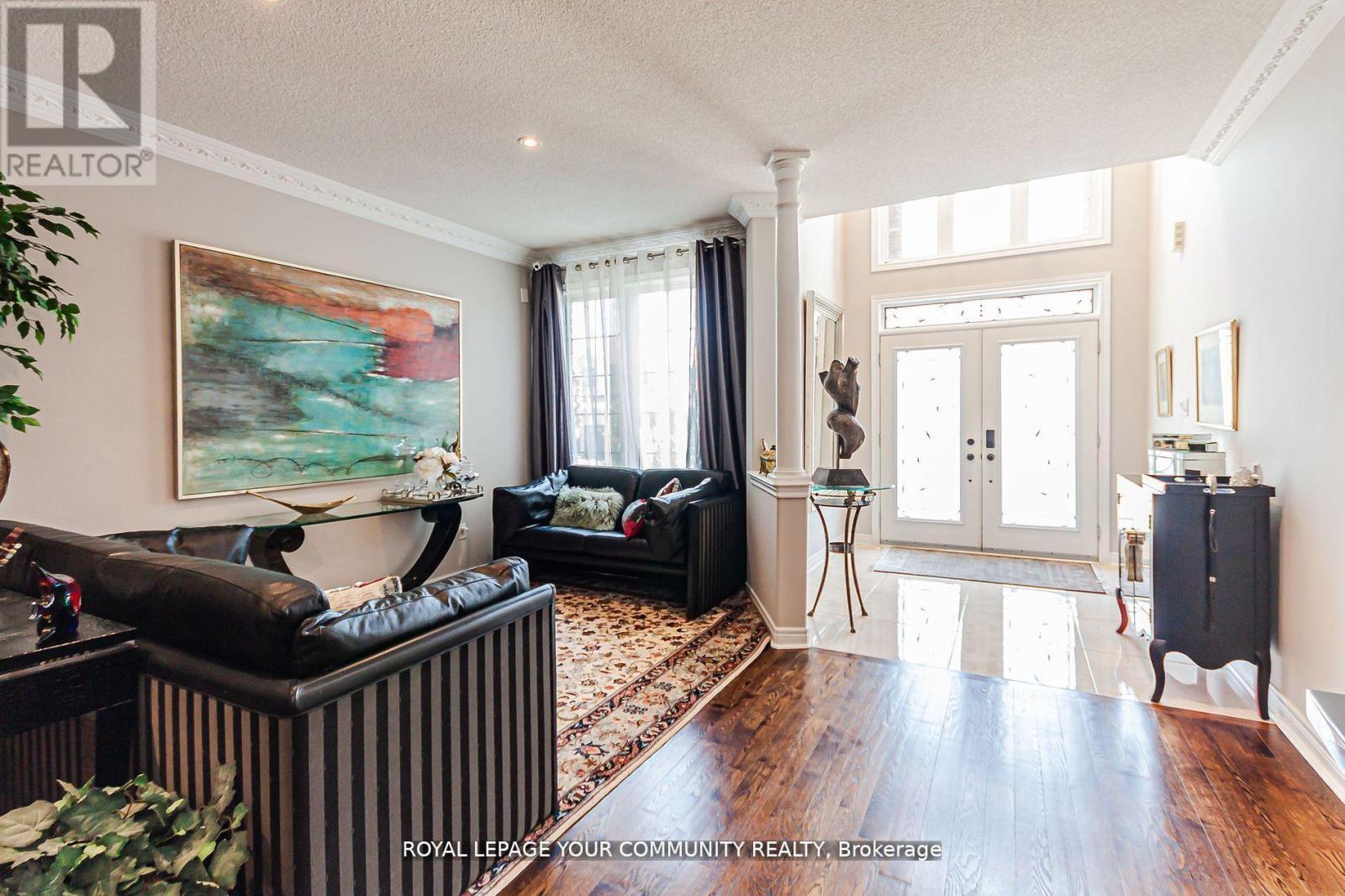 60 Pantano Drive, Vaughan, Ontario  L4J 0B2 - Photo 4 - N12202081