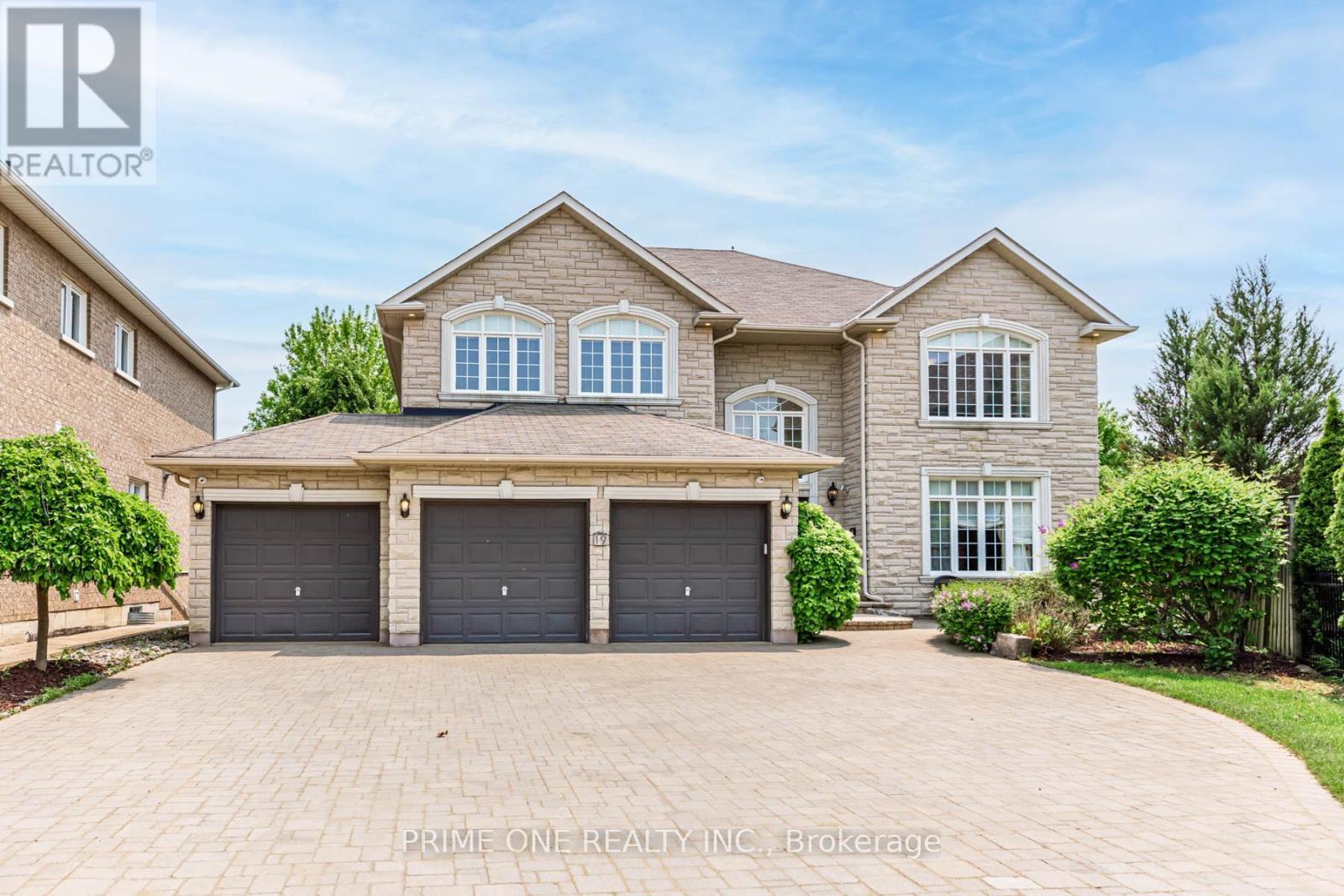 19 Ridgestone Drive, Richmond Hill, Ontario  L4S 0A4 - Photo 1 - N12202091