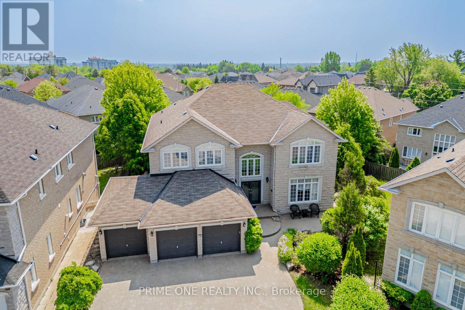 19 Ridgestone Drive, Richmond Hill, Ontario  L4S 0A4 - Photo 5 - N12202091