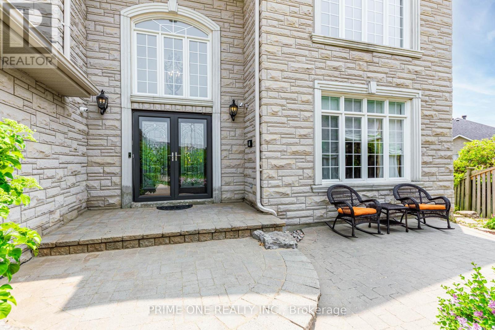 19 Ridgestone Drive, Richmond Hill, Ontario  L4S 0A4 - Photo 6 - N12202091