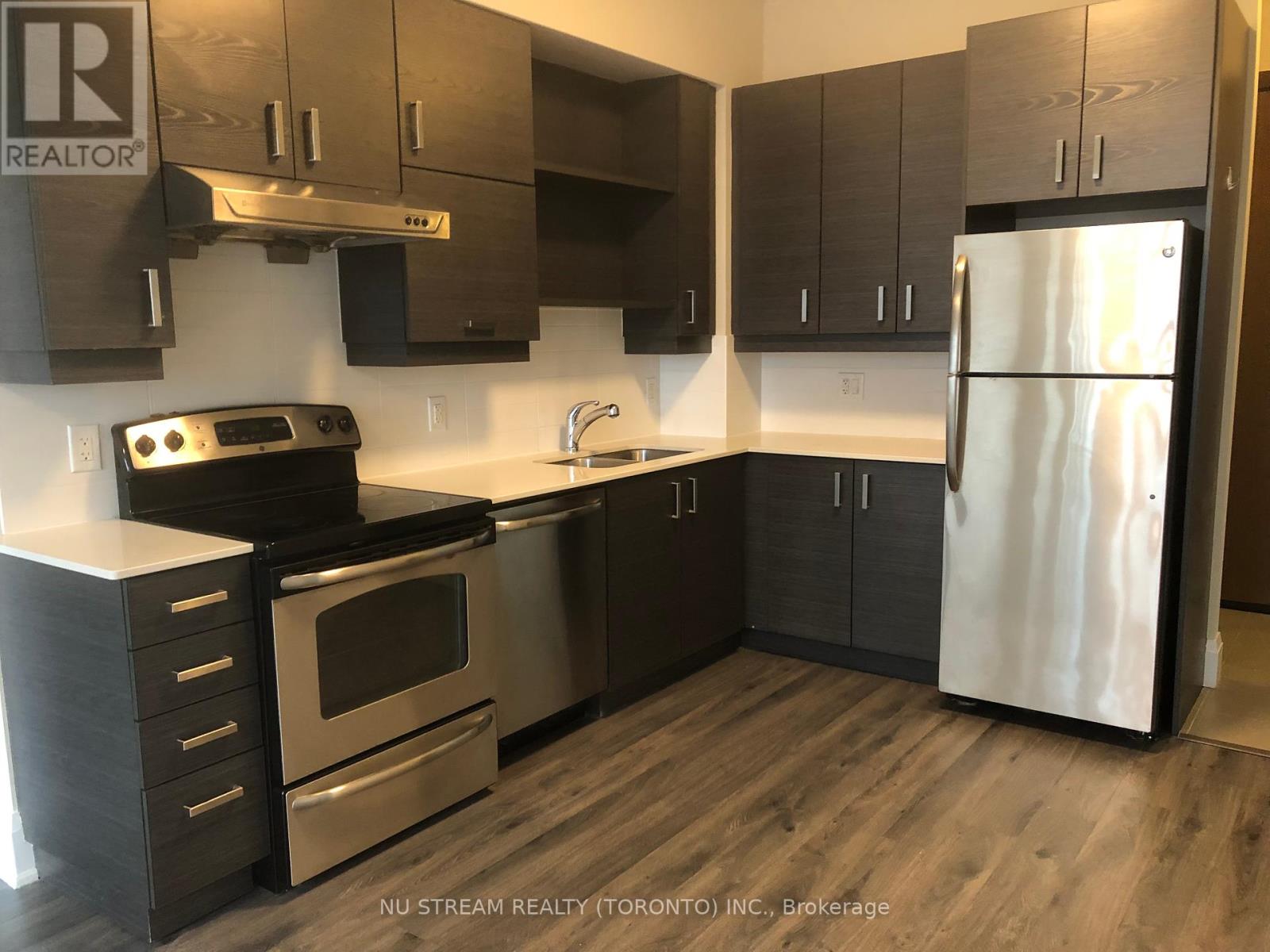 Ph08 - 8228 Birchmount Road, Markham (Unionville), Ontario  L3R 1A6 - Photo 2 - N12202118