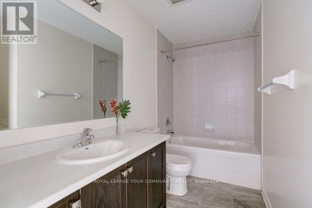 27 John Moore Road, East Gwillimbury, Ontario  L9N 0P4 - Photo 11 - N12202120