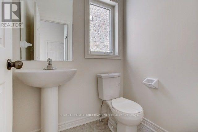 27 John Moore Road, East Gwillimbury, Ontario  L9N 0P4 - Photo 6 - N12202120