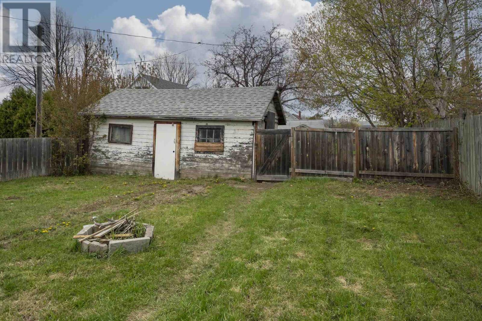 717 Northern Ave, Thunder Bay, Ontario  P7C 2W1 - Photo 20 - TB251359
