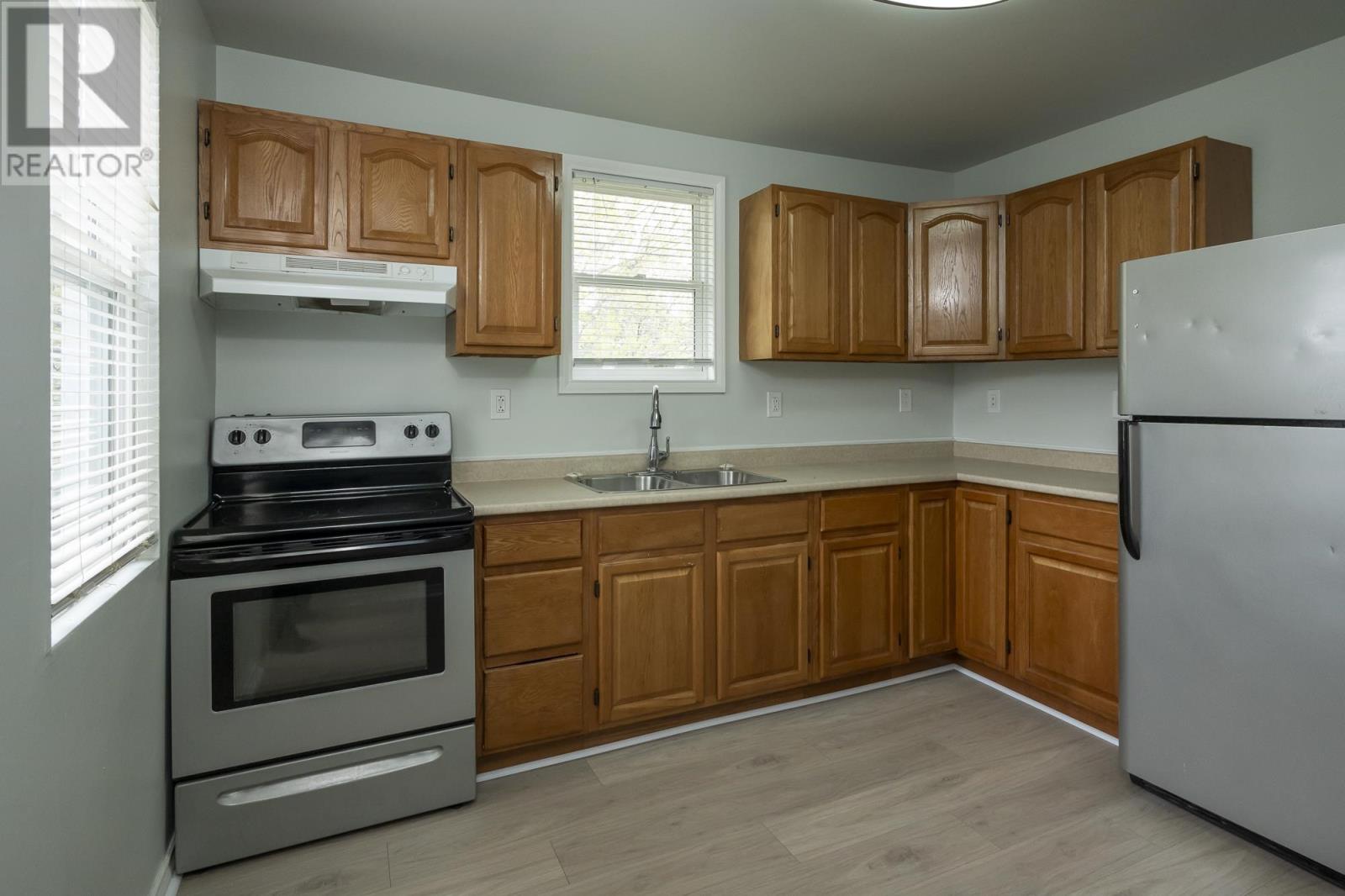 717 Northern Ave, Thunder Bay, Ontario  P7C 2W1 - Photo 7 - TB251359