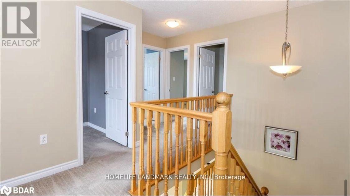 61 Summerset Drive, Barrie, Ontario  L4N 0B2 - Photo 5 - S12201985