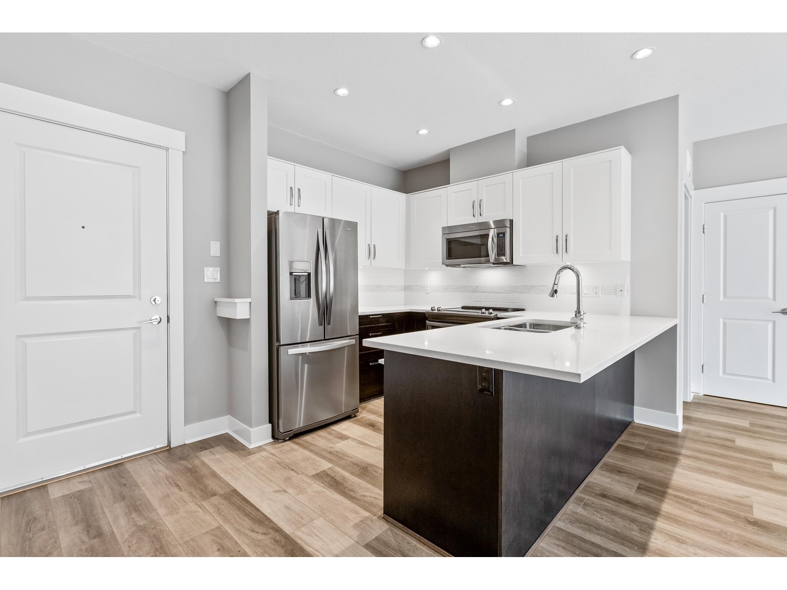 219 20728 Willoughby Town Centre Drive, Langley, British Columbia  V2Y 0P3 - Photo 4 - R3012100