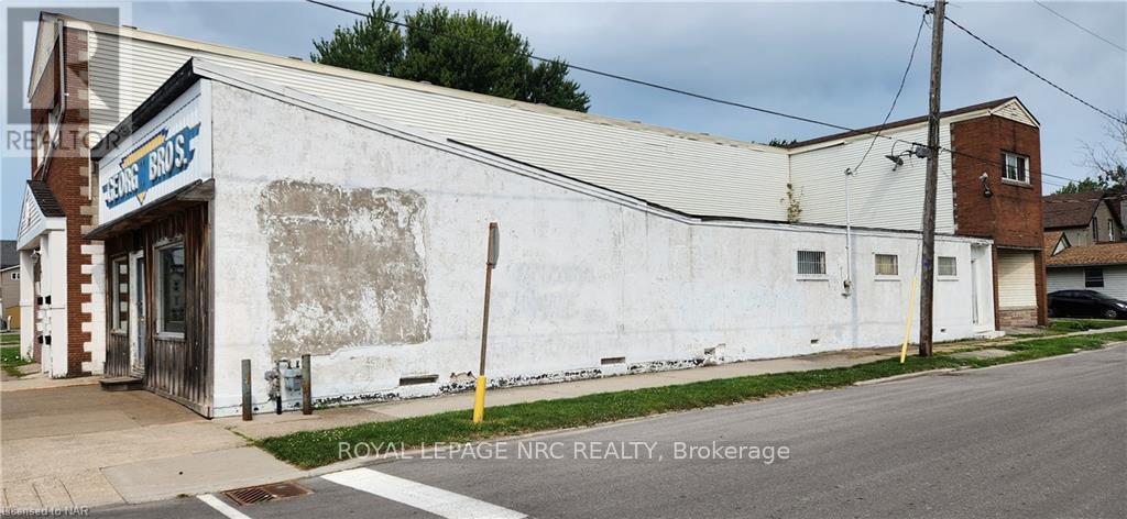 64 Nickel Street, Port Colborne, Ontario  L3K 1B2 - Photo 2 - X12202163