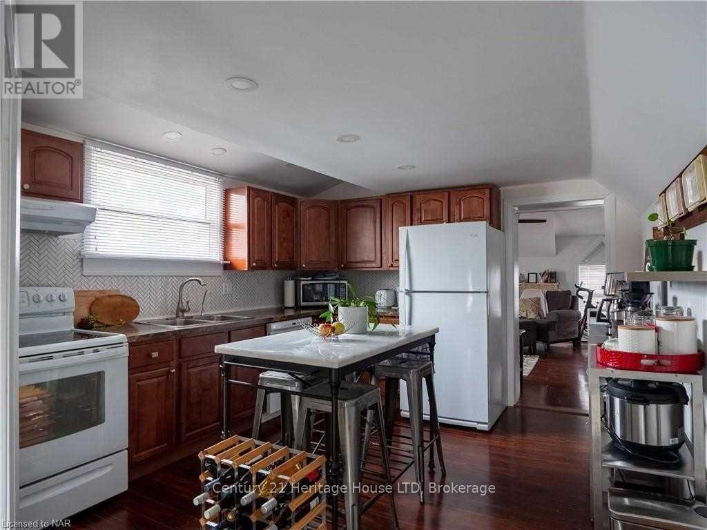 193 Vine Street, St. Catharines (Fairview), Ontario  L2M 4S7 - Photo 23 - X12202177