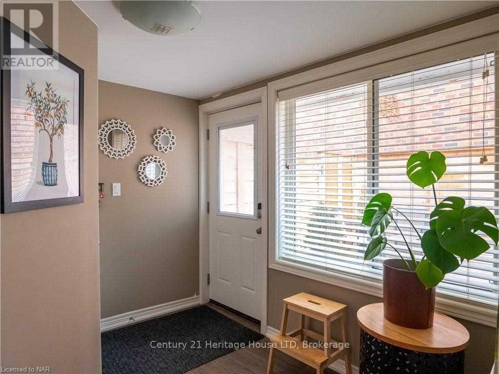193 Vine Street, St. Catharines (Fairview), Ontario  L2M 4S7 - Photo 6 - X12202177