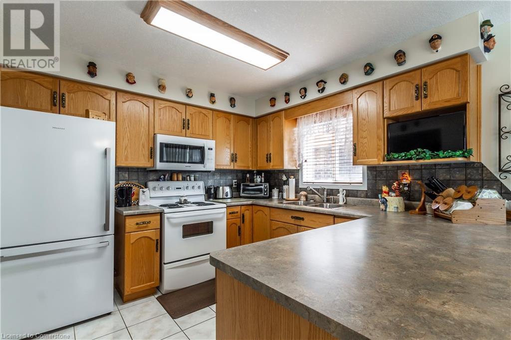 71 Maple Bush Drive, Cambridge, Ontario  N1T 2C6 - Photo 7 - 40735917