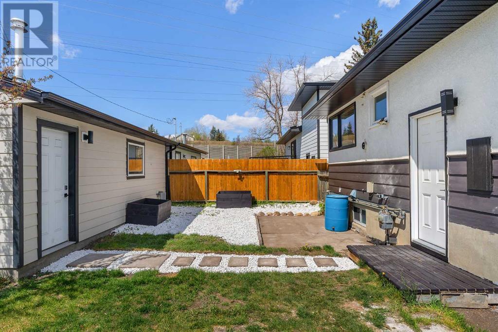 195 Westview Drive Sw, Calgary, Alberta  T3C 2S3 - Photo 37 - A2216813